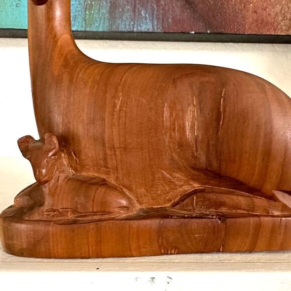 Hand carved wooden gazelle/antelope with calf - Picture 5 of 11